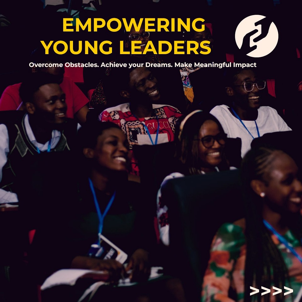 many,bitcoin,stack,and,red,arrows,down,.,bitcoin,value